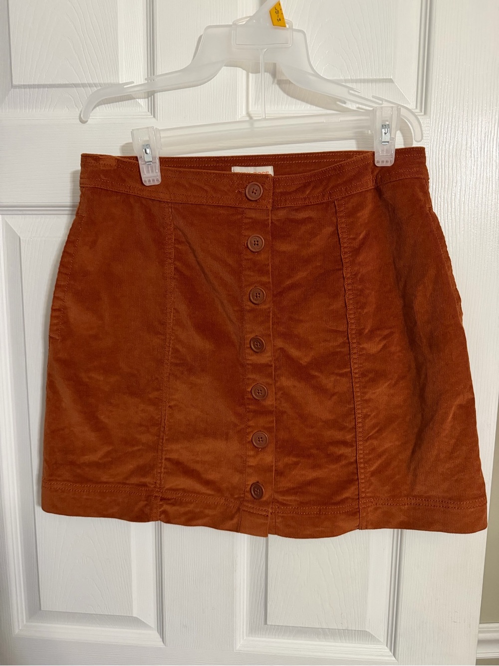 Knox Rose Button-Front Corduroy Mini Skirt in Rust Orange,size 8 , w/ pockets